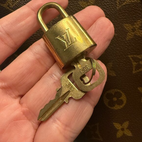 Louis Vuitton Speedy 40 – Monogram Canvas - Picture 10 of 10